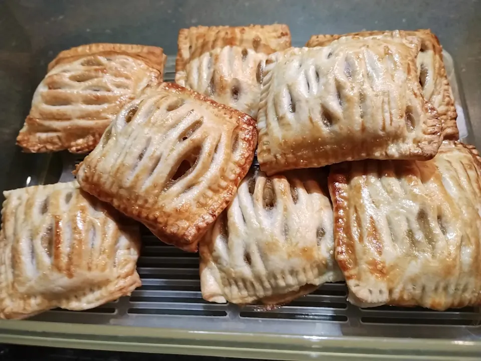 Mini Apple Piesミニアップルパイ|Reiko Momさん