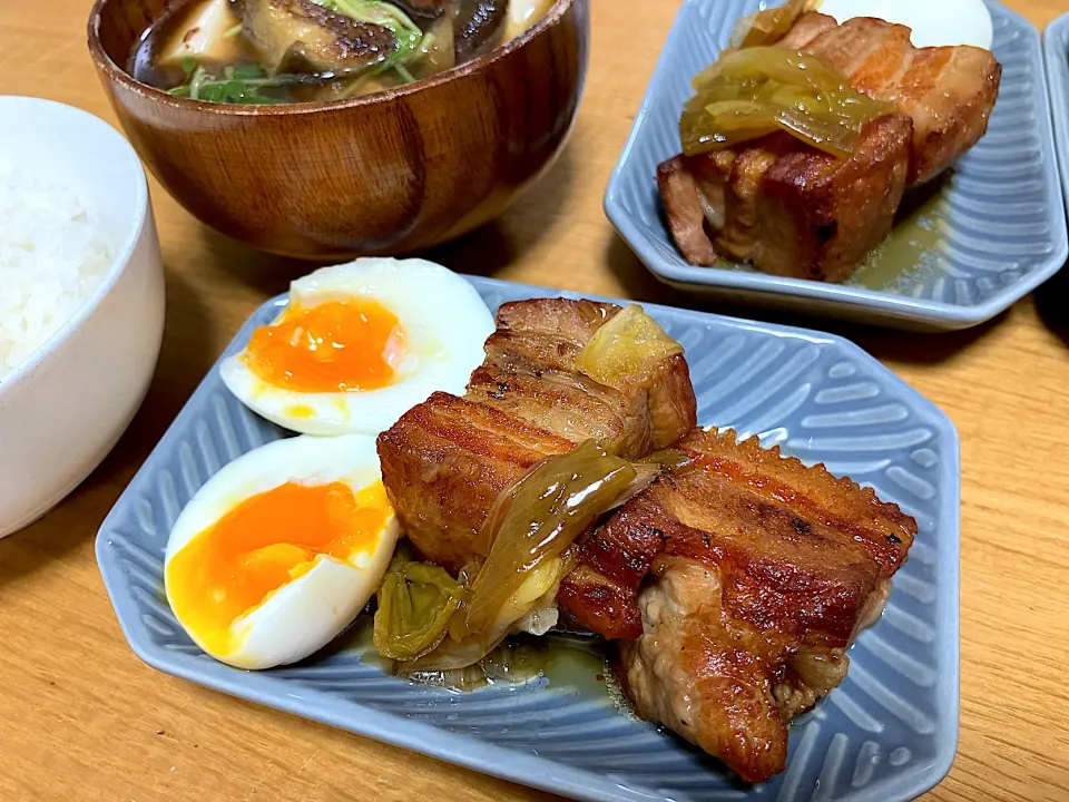 ＊豚の角煮🐷＆揚げ茄子のお味噌汁🍆＊|＊抹茶＊さん