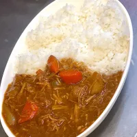 根菜たっぷり ほぐし鶏チャーシューカレー|ryoheyさん