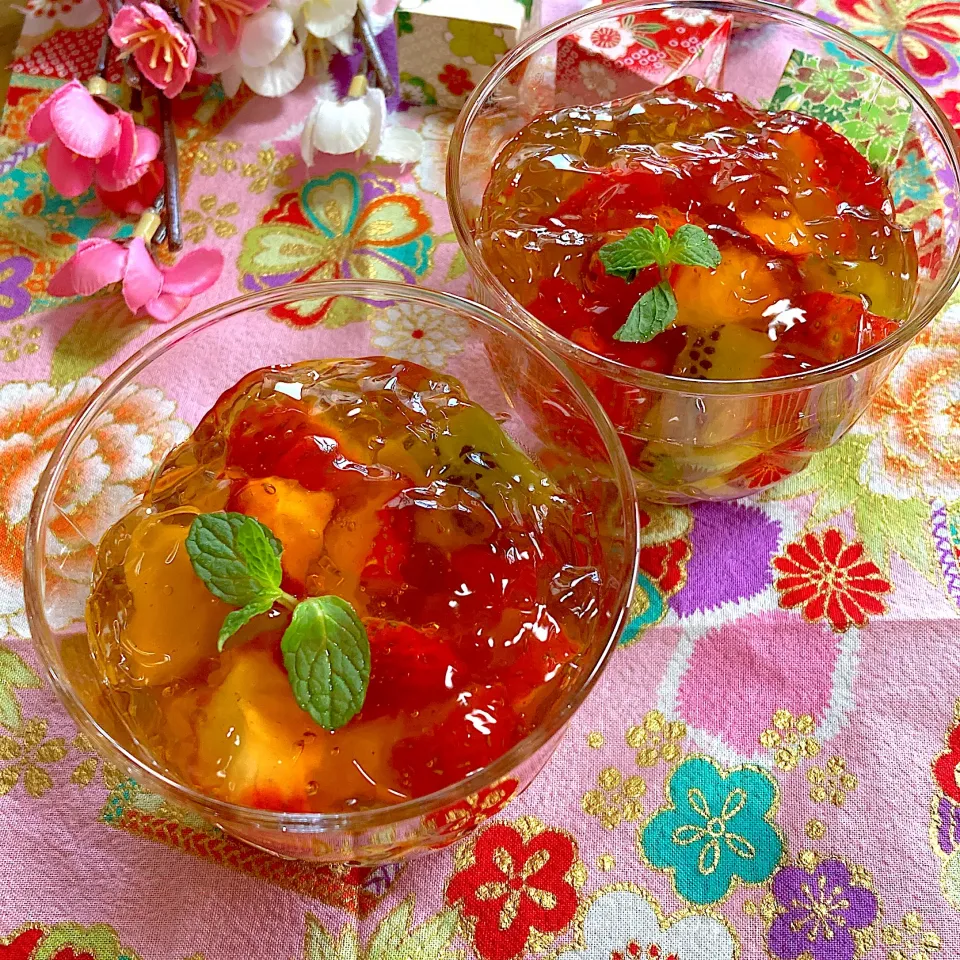 苺🍓とキウイ🥝の紅茶ゼリー✨|ringonamaさん