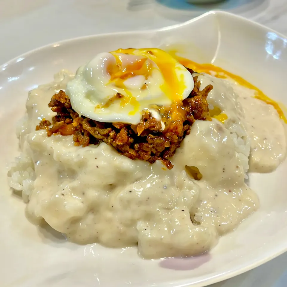 ソコツモノさんの料理 ホワイトソースキーマカレー😂🍛🐮|ぎんさん