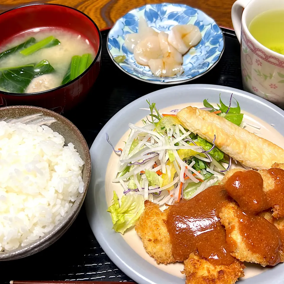 チキンカツ、鰯つみれ汁、ホタテのお刺身|🍮ぷりぷりざえもん🍮さん