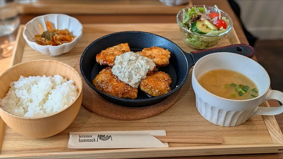 キッチンハンモックでランチ|いりごまさん