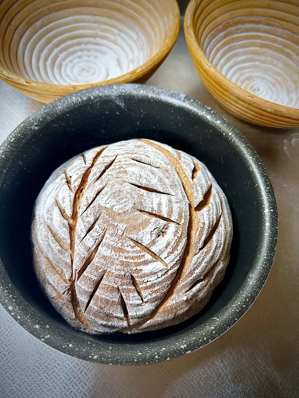 Blueberry🫐さんの料理 2025/02/11 
Pain de campagne aux noix et au chocolat胡桃とチョコレート入りパン・ド・カンパーニュ|Blueberry🫐さん