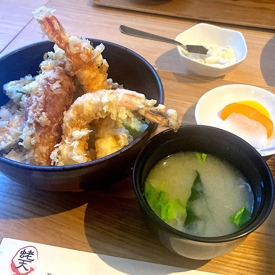 主人とランチ　天丼いただきました|renharuruさん