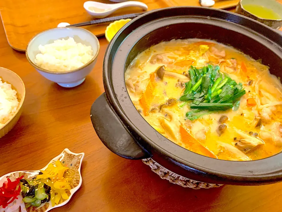 豚と野菜の豆乳担々スープ鍋|すずさん