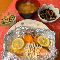 ☆鮭ホイル焼き　☆ひじき煮　☆豆苗ごま和え　☆そうめんふしの味噌汁|chikakoさん