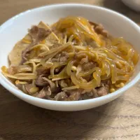 味がよく染みた肉豆腐|ゆーさん