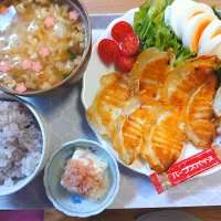 お気に入りのスーパーの🤤チーズポテト餃子|さゆさん