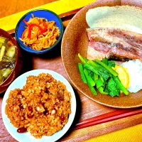 煮菜と醤油おこわと鮪のカマの塩焼き|きいろさん