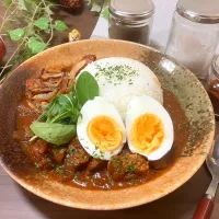 息子作😃パパ氏のスパイスでカレー🍛