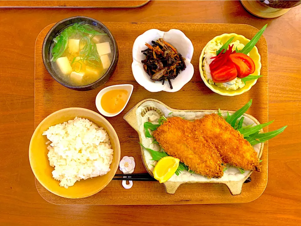 鯵フライのおぼんごはん|すずさん