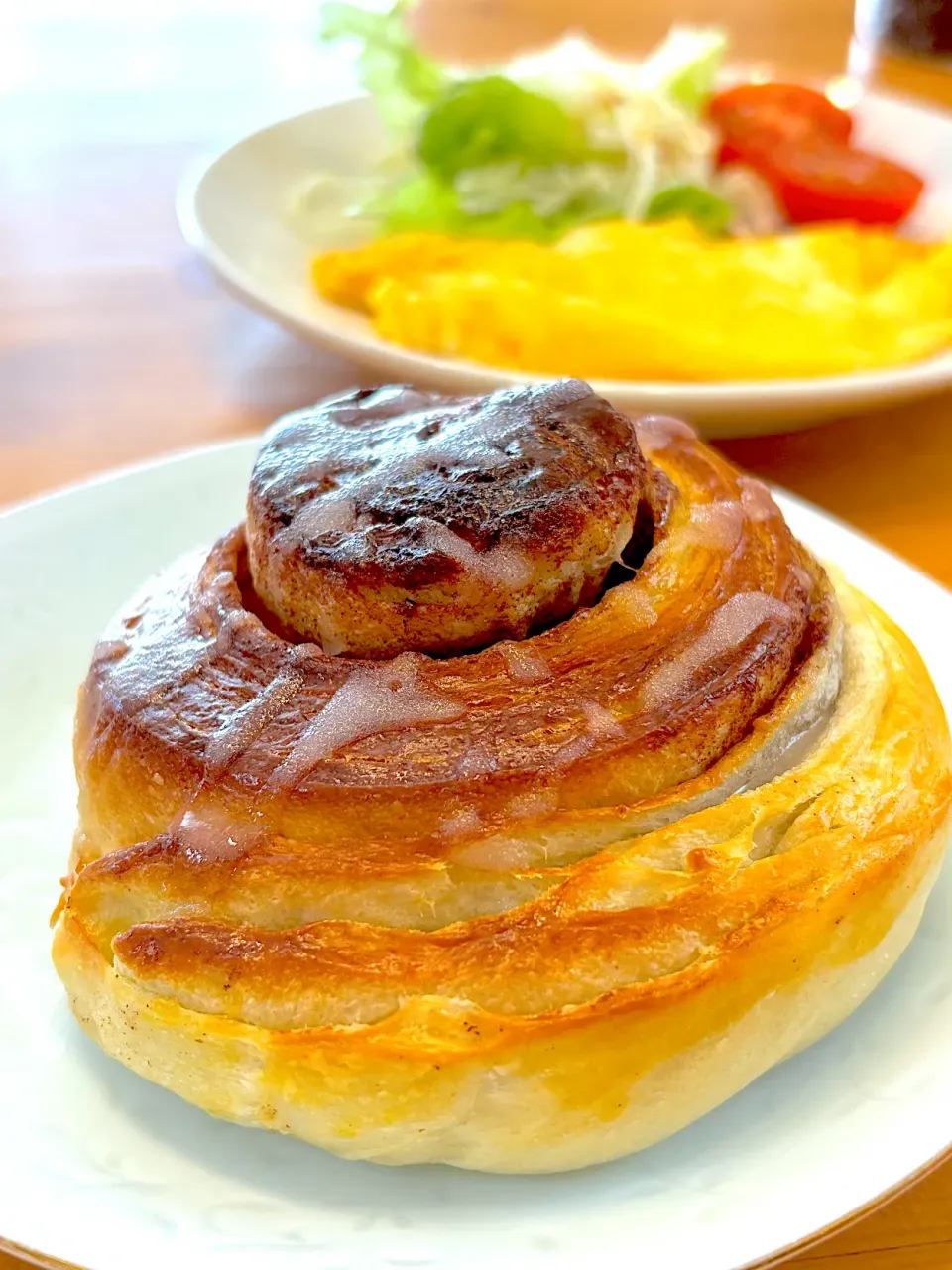 妻が焼いてくれたシナモンロール|Kouji  Kobayashiさん