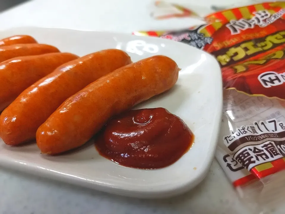 久しぶりのシャウエッセン様|こむぎさん