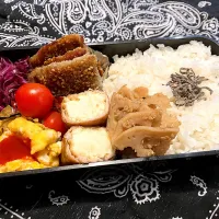 2025.2.25 息子弁当　◎絹揚げ肉巻き　◎さんまごま焼き　◎卵焼きカレー塩　◎蓮根のきんぴら　◎紫キャベツのピクルス|goroさん