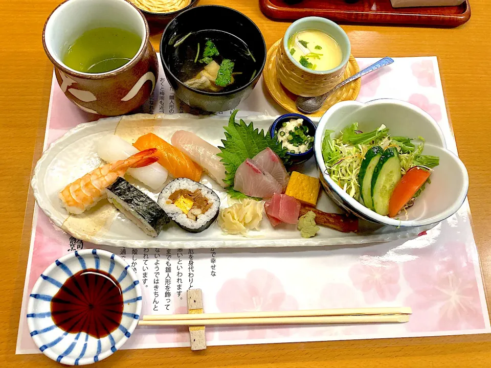 いとこ会atたつき寿司🍣|さくたえさん