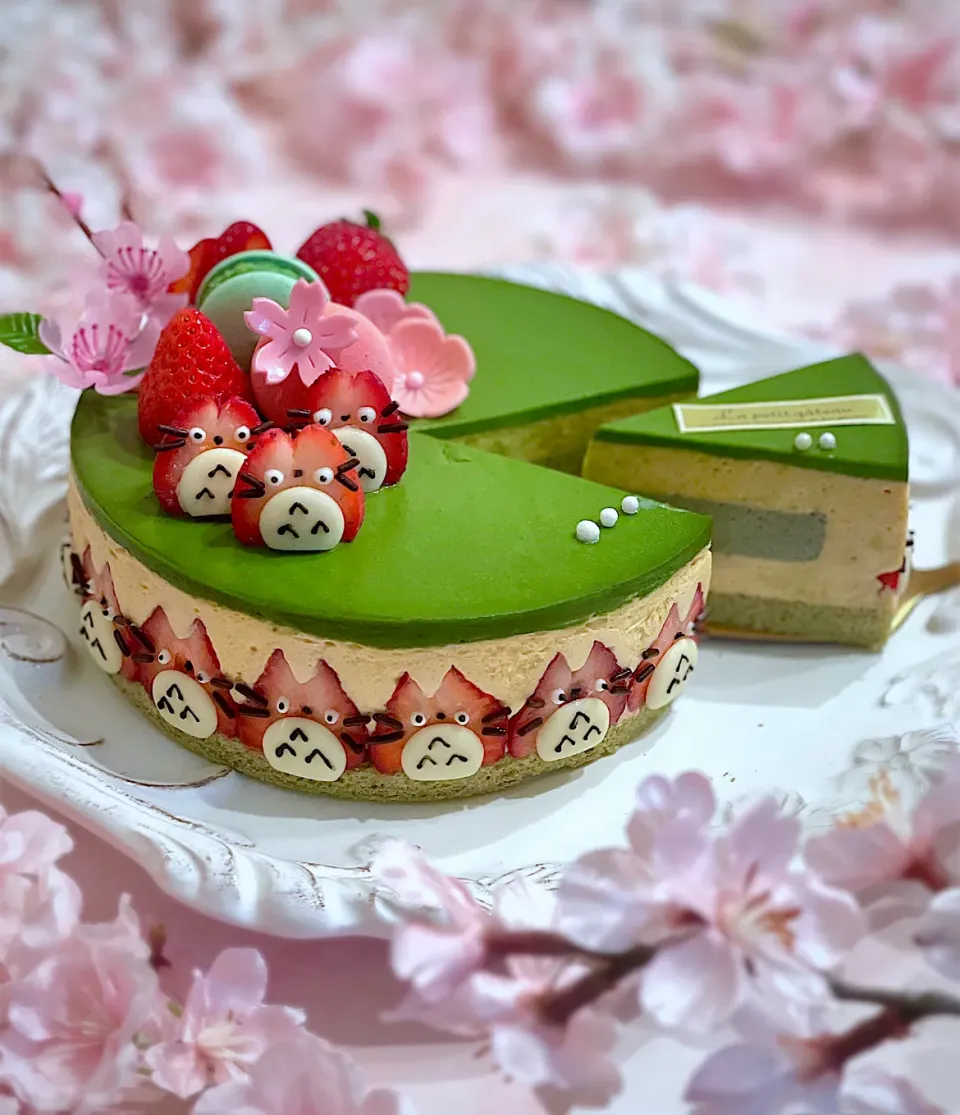 抹茶、黒胡麻、きなこのトトロケーキ🍰|AXさん