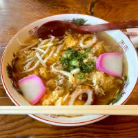 いこい食堂　中華そば　にんにく豆板醤入り|かおるさん