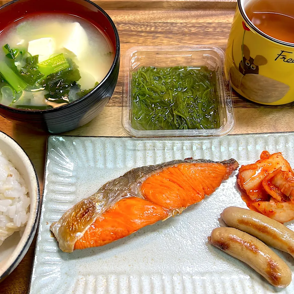 焼き鮭定食|🍮ぷりぷりざえもん🍮さん