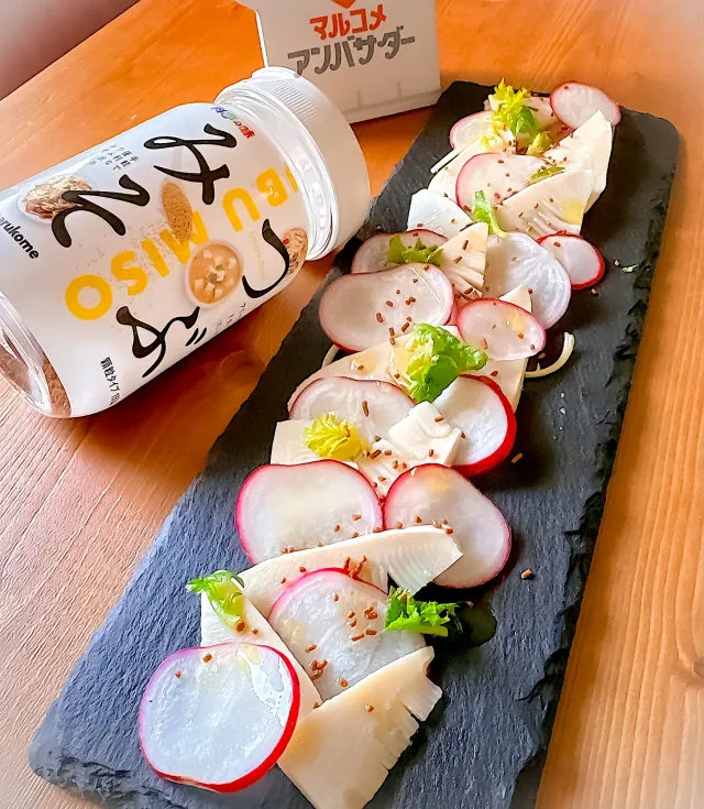 Snapdishの料理・レシピ写真:つぶみそで🌸たけのこの和風カルパッチョ｜【つぶみそ】をかけるだけで、料理の楽しさが急上昇！かけたい時が「みそ変」チャンス！