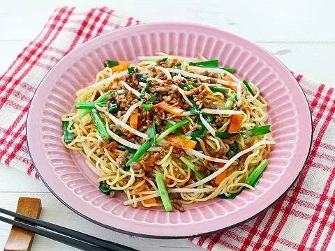 コリアンホットそぼろ焼きそば|ヤマサ醤油公式アカウントさん
