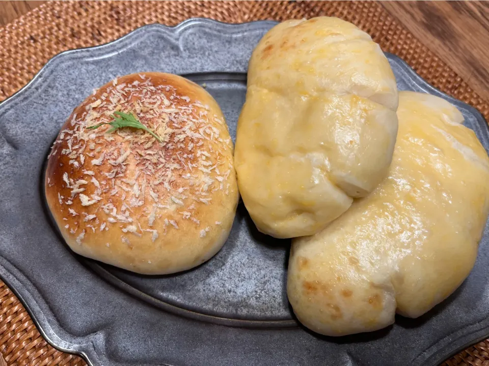 クリームパン　焼きカレーパン|おしみさん