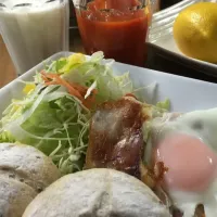 「 パン ランチ 」
花粉⁇  涙ポロポロ💦|ばくあんしゃさん