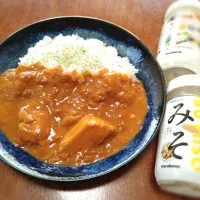 つぶみそバターチキンカレー🐔🍛🍅|ソコツモノさん