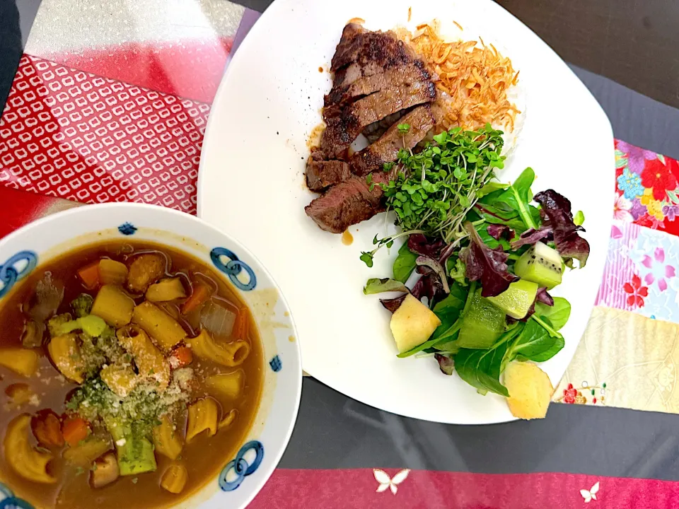 ステーキ丼とカレースープ|プクママさん