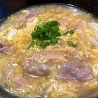 卵とじうどん　スナックめこん|あべたかひろさん