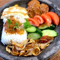 Nasi campur cobet|yeni kartikasariさん