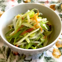 セロリと玉ねぎの酢の物|つるひめさん