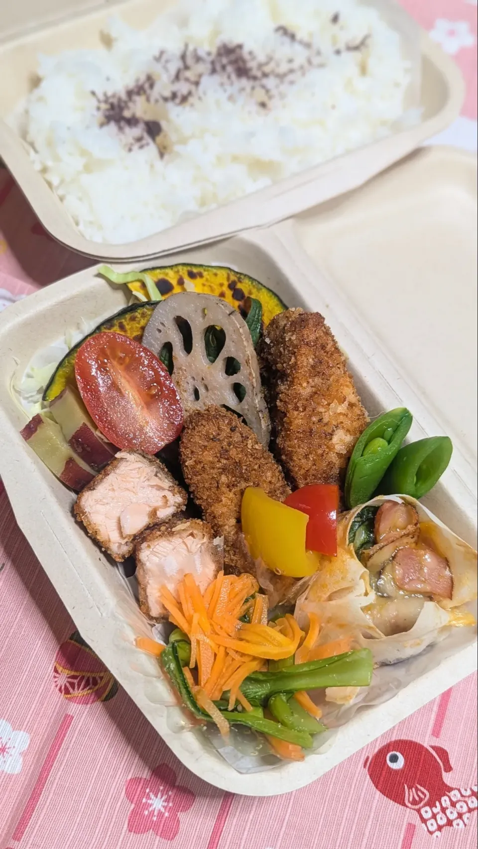 本日のお弁当〜カフェ風なサーモンフライ弁当|f.1125beさん