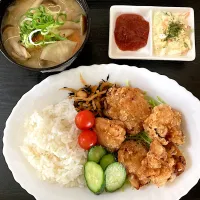 唐揚げ・豚汁！梅肉とタルタルで|まちゃさん