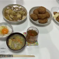 アルモンデ晩御飯☆メンチカツ☆チキン南蛮☆鱈の餡かけ☆みそ汁（キャベツ・しめじ・人参・大根）| Saharaさん