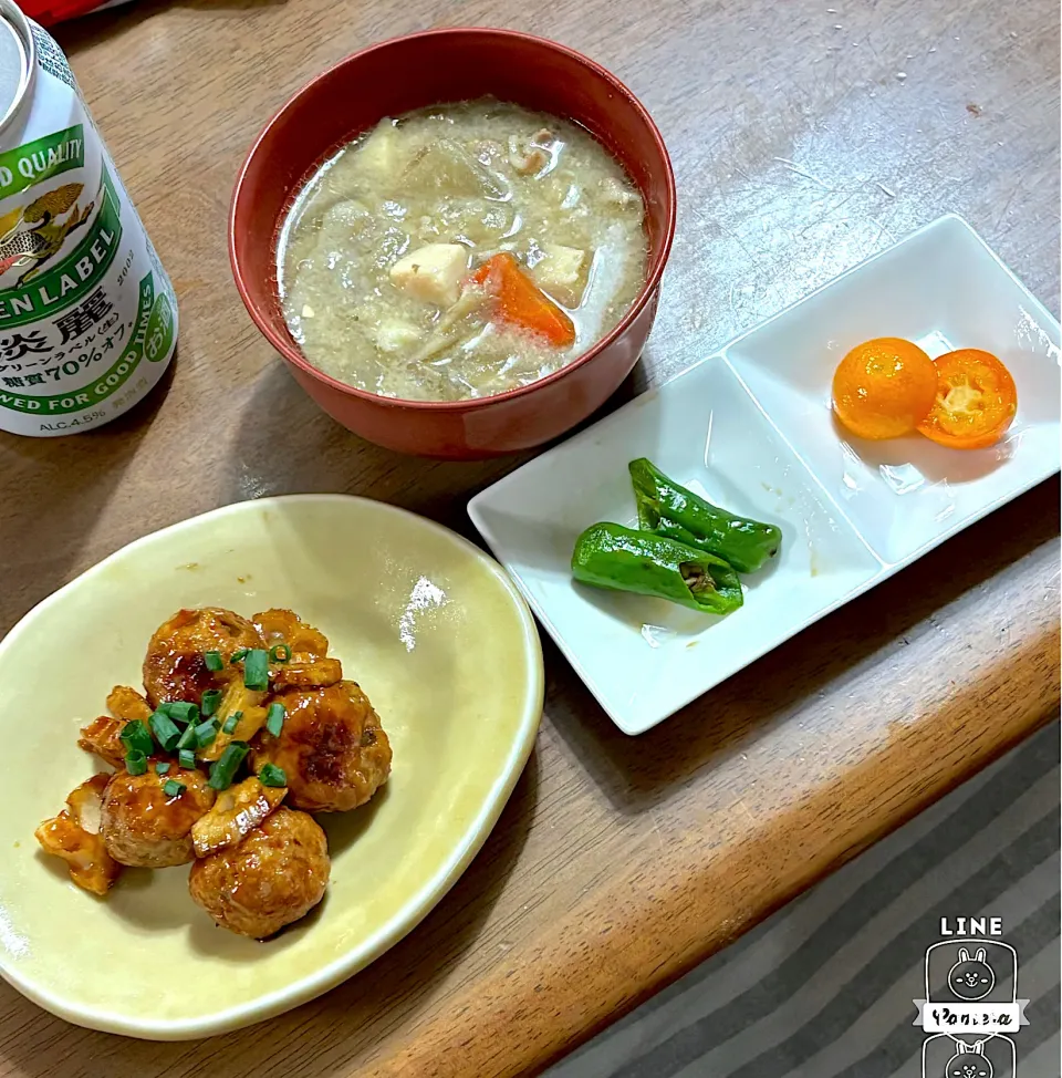 ぶりさんさんの料理 デパ地下惣菜シリーズ～鶏と根菜のオイスター黒酢炒めでお一人様晩ごはん|あっつさん
