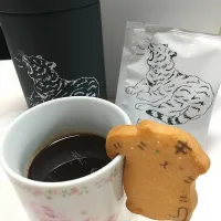 ☆今日のおやつ☆ お土産  クッキーとコーヒー|hamamaさん