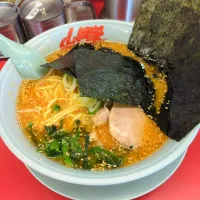 山岡家特製味噌コロチャー海苔増し🍜|とへとへさん