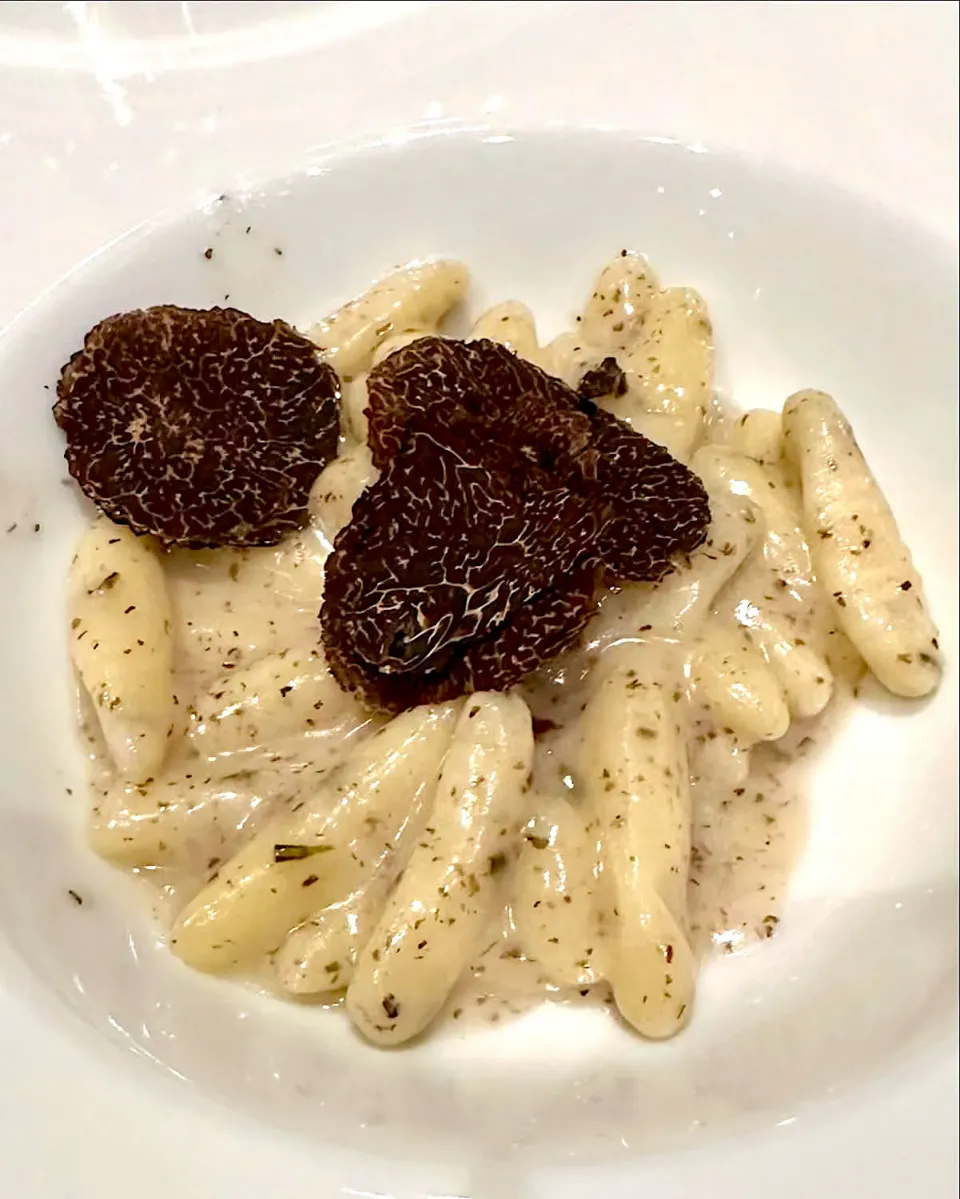 Cavatelli with Perigord Truffles|gonbenさん