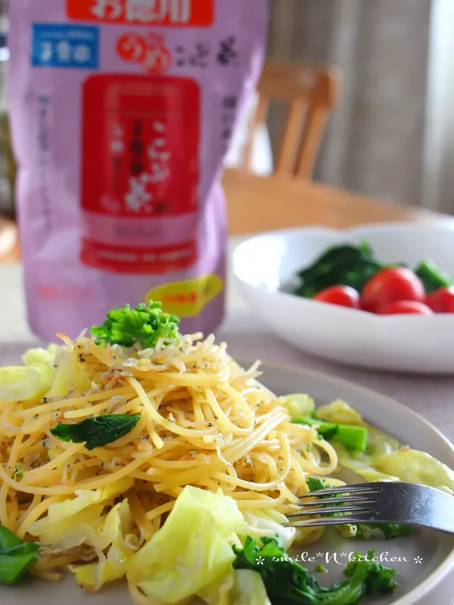 Snapdishの料理・レシピ写真:梅昆布茶でパスタ｜春野菜はパスタの気分♪