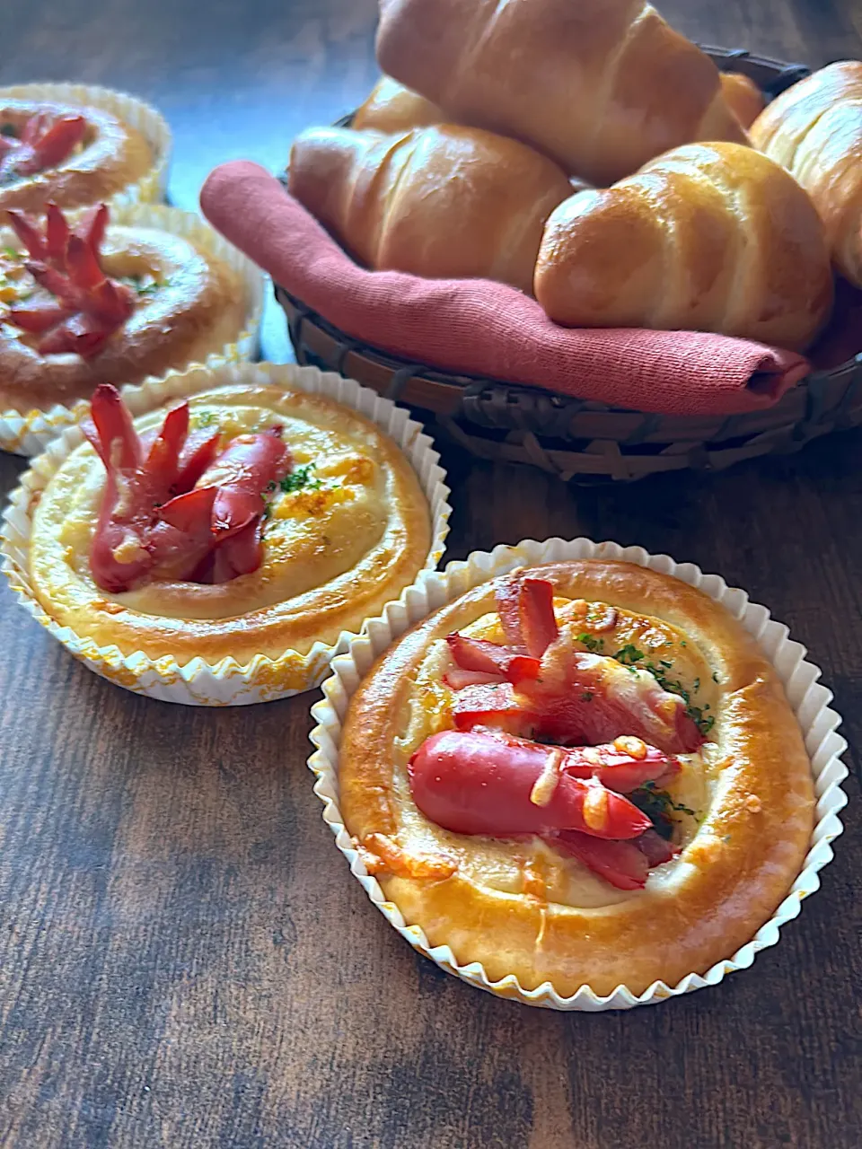 🐙たこさんウインナーチーズパン&甘酒バターロール|とんちんさん
