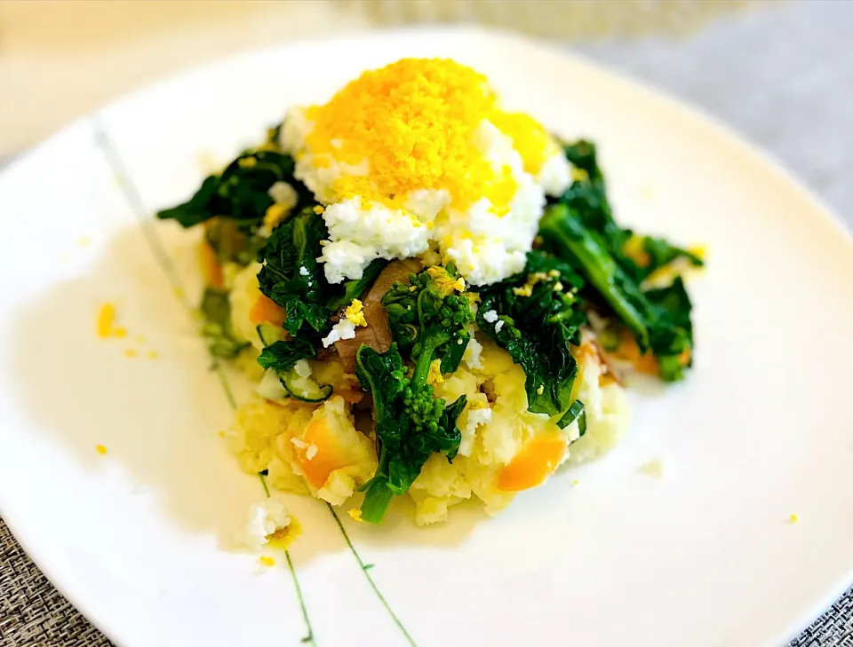 菜の花のポテトサラダ　ミモザ風|M⭐︎さん