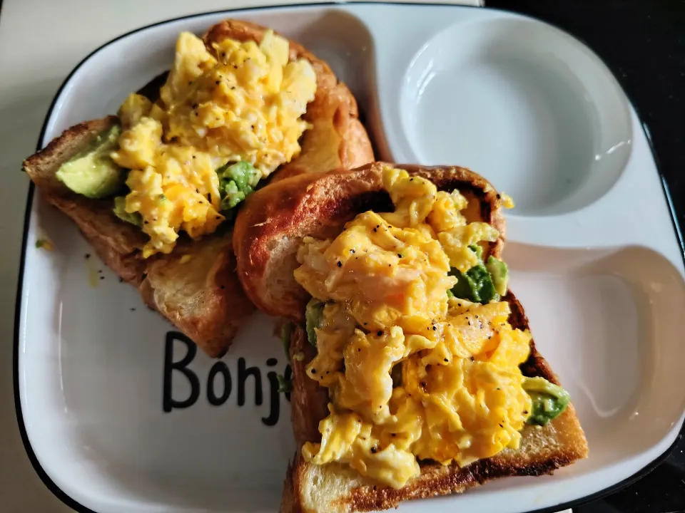 Yummy toasts 😍😋☕my late lunch|🍒lynnlicious🍒さん