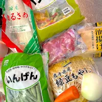 冷凍庫にある物で炒め物作ります|abekoさん