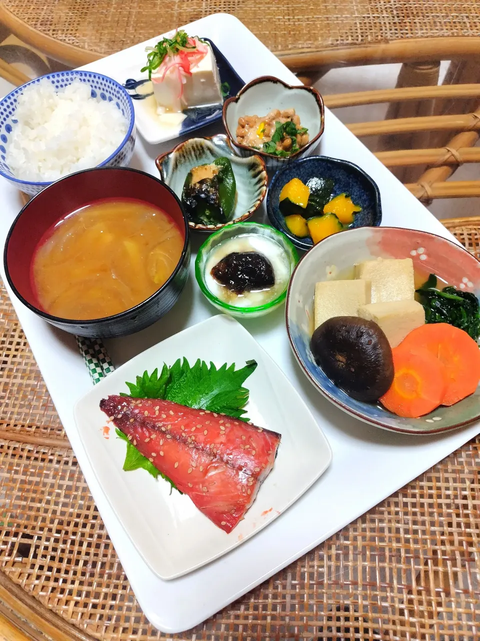 パパがイマイチな鯖の味醂干し定食です✨|rikako♪。.:＊さん
