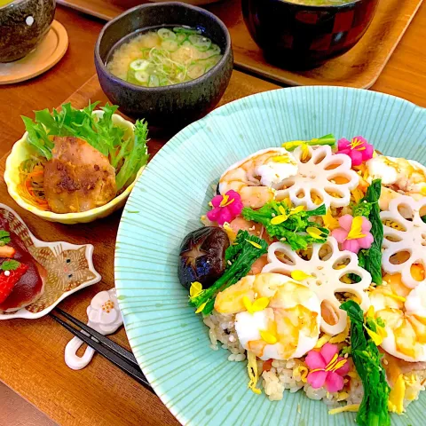 「国産素材信州こうじみそ」を使ってみたSnapdishの料理・レシピ写真:海老と菜の花のちらし寿司のおぼんごはん