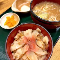 ハーフ北寄貝めし定食&かに汁@漁亭 浜屋 エスパル店（仙台）|Kazuya Miyukiさん