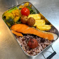 お弁当|メガネおばさんさん