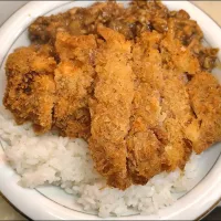 とんかつチキンカレー|居酒屋ちともさん