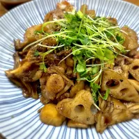 鶏もも肉とキノコとレンコンの炒め物|morimi32さん